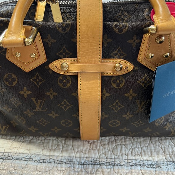 Authentic Louis Vuitton GM Manhattan. - Picture 14 of 16
